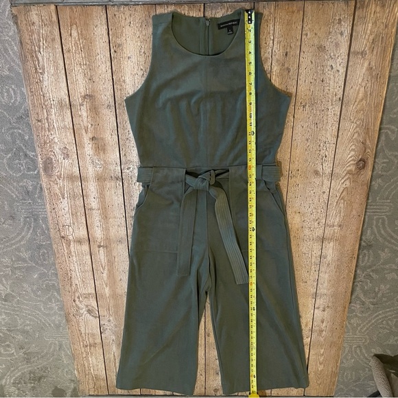 Banana Republic Sage Green Vegan Suede Jumpsuit Size 6 - Picture 12 of 16